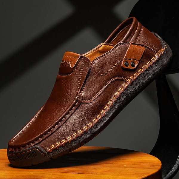 👞【38-48】Pánské nadměrné měkké kožené volnočasové boty, měkká podrážka pro pohodlí, nazouvací design (slip-on) pro snadné obutí
