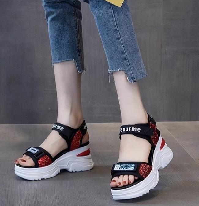 🔥👡【34~40】 Sandale noi, la modă, cu talpă groasă 2025