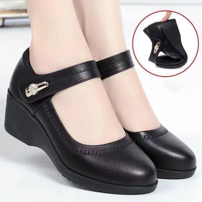 😍Poslední den sleva 50 %【35-41】Letní klínové ortopedické boty, měkká podrážka, protiskluzové, pohodlné na nošení.